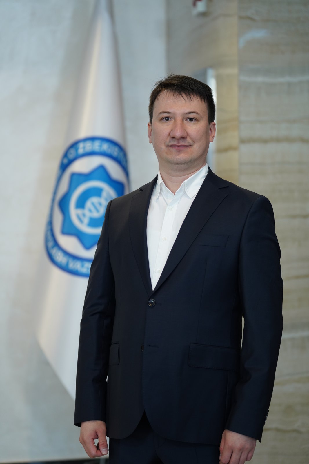 Dr. Bobur Turaev